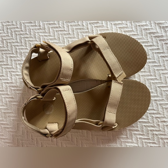 Teva Sandals - Picture 3 of 9